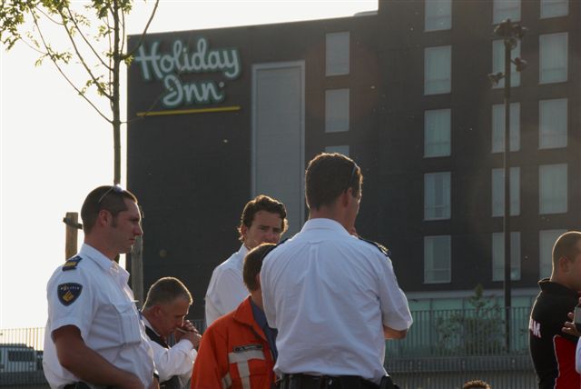 2009/196/20090819 022 Ontruiming Holiday Inn.jpg